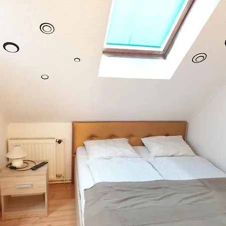 Smeraldo Group Apartmanhotel *