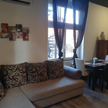 Smeraldo Group Apartmanhotel *