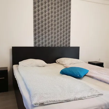 Smeraldo Group Apartmanhotel *