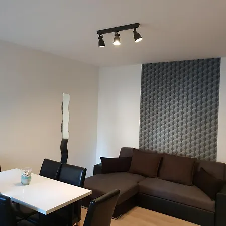 Smeraldo Group Apartmanhotel *