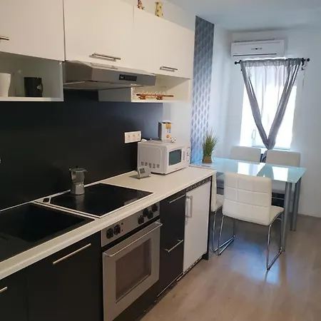 Smeraldo Group Apartmanhotel